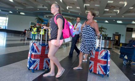 Οι Βρετανοί ταξίδεψαν στο εξωτερικό το Πάσχα