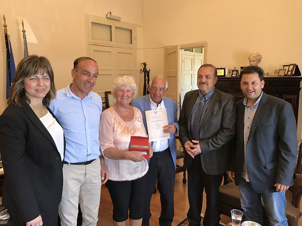 Τιμήθηκαν οι φανατικοί επισκέπτες της Ρόδου