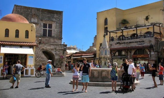 Τήρηση νομιμότητας ζητούν Ροδίτες επαγγελματίες