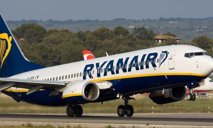 Ryanair, αυξημένη κίνηση Απρίλιο