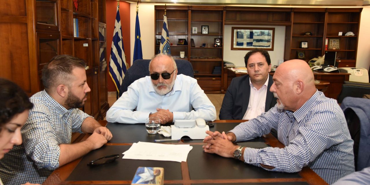 Συνάντηση με το βουλευτή ΣΥΡΙΖΑ Μαγνησίας Αλέξανδρο Μεϊκόπουλο και τον πρόεδρο του Οργανισμού Λιμένα Βόλου Θρασύβουλο Σταυριδόπουλο