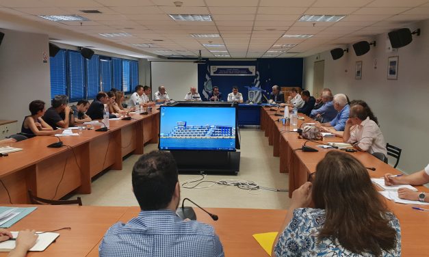Σύσκεψη με εκπροσώπους ακτοπλοϊκών εταιρειών για το πληροφοριακό σύστημα που θα υποστηρίξει το Μεταφορικό Ισοδύναμο -Υφυπουργός  Νεκτάριος Σαντορινιός