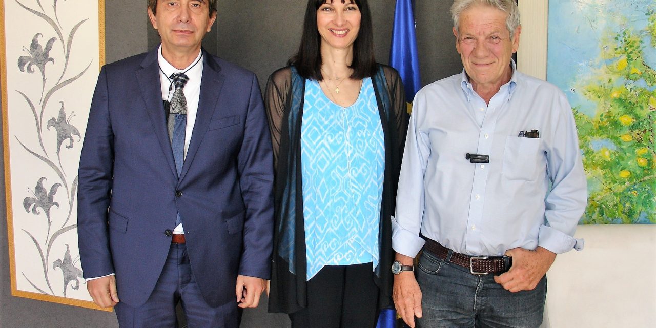 Ενισχύεται ο ρόλος της κρουαζιέρας στην τουριστική ανάπτυξη της Ηλείας – Συνάντηση της Υπουργού Τουρισμού Έλενας Κουντουρά με τον Πρόεδρο του  Λιμενικού Ταμείου Πύργου Λεωνίδα Βαρουξή