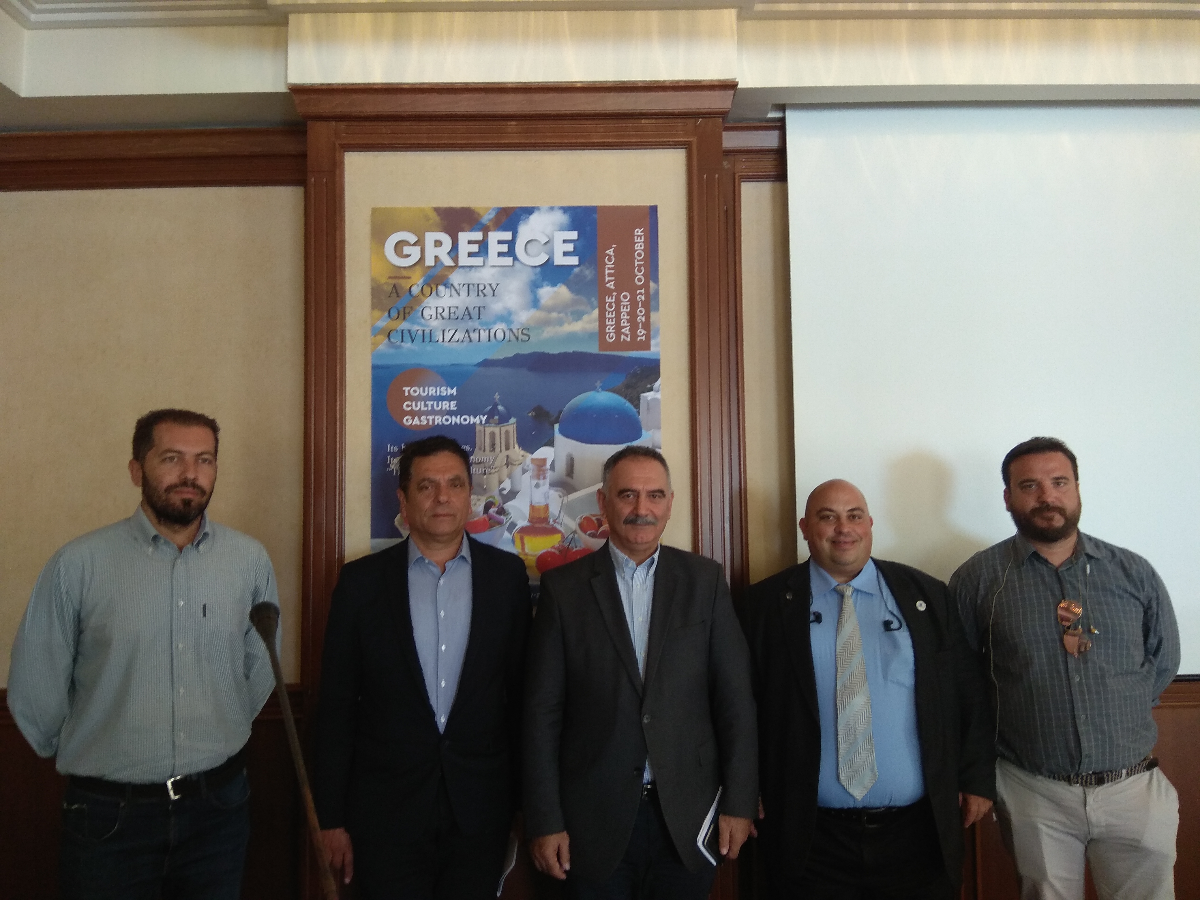 Με μεγάλη επιτυχία και προσέλευση εκπροσώπων τύπου, ΜΜΕ, blogs, και φορέων, πραγματοποιήθηκε η Συνέντευξη Τύπου στη Θεσσαλονίκη για την παρουσίαση του 16ου ετήσιου Συνεδρίου του Ευρωπαϊκού Συμβουλίου Αδελφοτήτων Γαστρονομίας & Οινολογίας