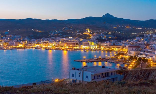 Η ΤΗΝΟΣ ΚΕΡΔΙΖΕΙ ΤΟ ΣΤΟΙΧΗΜΑ ΤΗΣ ΤΟΥΡΙΣΤΙΚΗΣ ΠΕΡΙΟΔΟΥ