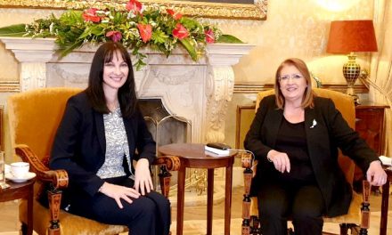 Την Υπουργό Τουρισμού, Έλενα Κουντουρά, υποδέχτηκε στο Προεδρικό Μέγαρο της Μάλτας, η Πρόεδρος, ΑΕ Marie-Louise Coleiro Preca, και συζήτησαν για την προώθηση της τουριστικής συνεργασίας στη Μεσόγειο και τα δικαιώματα των γυναικών