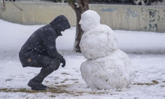 Επαναλειτουργία τριών ελικοπτέρων για την ενίσχυση των αεροδιακομιδών