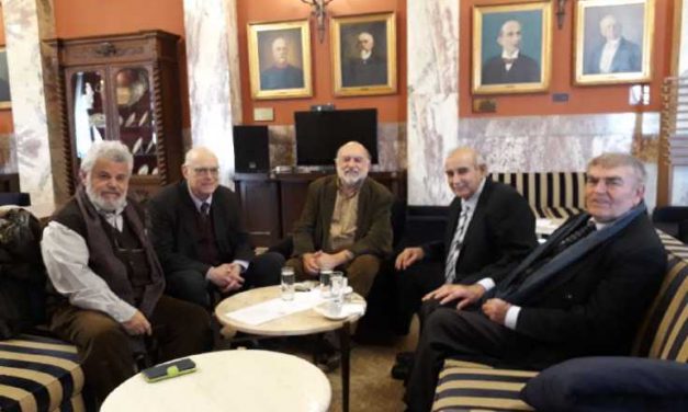 Συνάντηση των βουλευτών Κυκλάδων του ΣΥΡΙΖΑ με την Ομοσπονδία Συλλόγων Μικρών Κυκλάδων