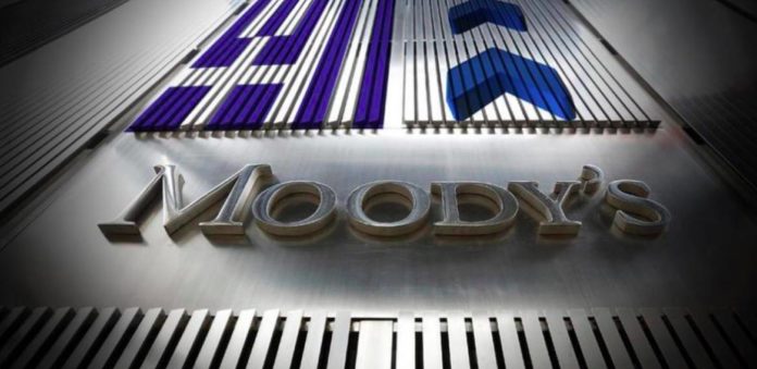 Ο οίκος Moody’s προχώρησε σε διπλή αναβάθμιση της Ελλάδα