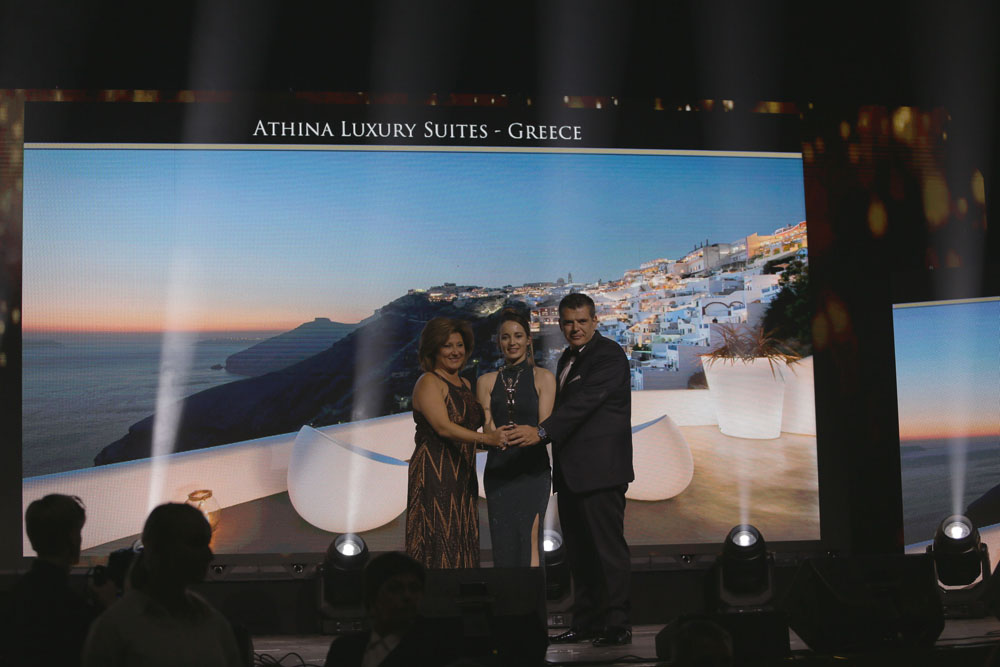 1 Athina Luxury Suites