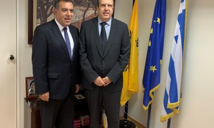 «Συνάντηση του Υφυπουργού Τουρισμού Μάνου Κόνσολα με το Προεδρείο της Ελληνικής Συνομοσπονδίας Εμπορίου και Επιχειρηματικότητας»