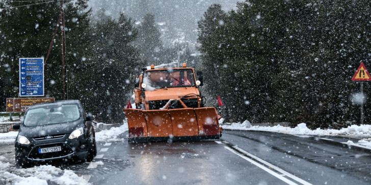 Συνεχίζεται η επέλαση της “Ζηνοβίας”: Χιόνια, χαμηλές θερμοκρασίες και προβλήματα