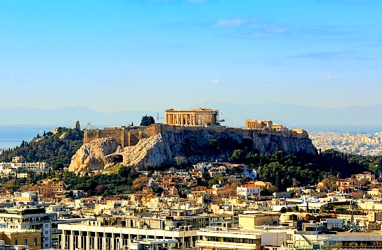 Στο top 10 των ασφαλών προορισμών για τους Αμερικανούς η Ελλάδα το 2020