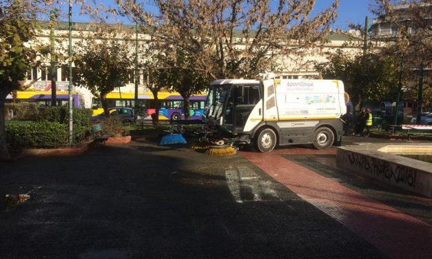 Δράσεις καθαριότητας και αποκατάστασης στην Πλατεία Αττικής από τον Δήμο Αθηναίων (ΦΩΤΟ)