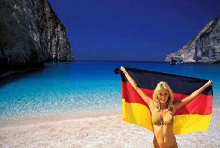 Γερμανικά ΜΜΕ: «Να ανοίξουν τα ξενοδοχεία και τα εστιατόρια στην Ελλάδα για να έρθουμε διακοπές»