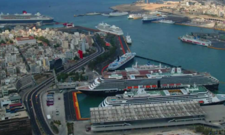 Αυξημένη η κίνηση στο λιμάνι του Πειραιά σήμερα