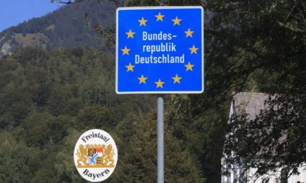 Ετοιμάζεται για υποχρεωτικά τεστ και συνοριακούς ελέγχους η Γερμανία