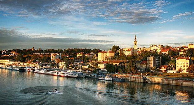 Αναστέλλεται η είσοδος Σέρβων τουριστών στην Ελλάδα μέχρι τις 15 Ιουλίου