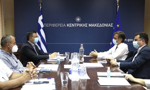 Τρεις κοινές πρωτοβουλίες για την αντιμετώπιση της πανδημίας του κορονοϊού ανακοίνωσαν οι Α. Τζιτζικώστας και Π. Αρκουμανέας