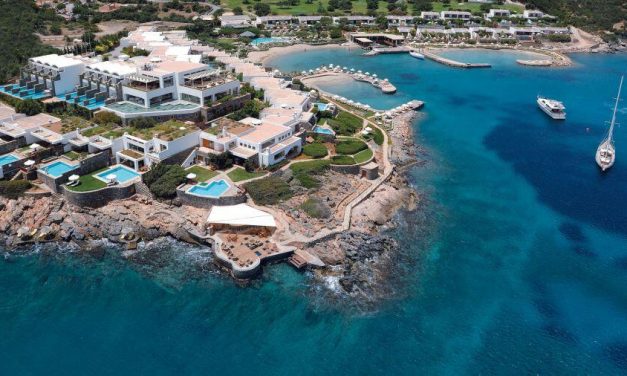 Χωροθέτηση της μαρίνας «Elounda Hills» για 202 σκάφη και superyachts στην Ελούντα της Κρήτης από τους Υπουργούς Τουρισμού κ. Χάρη Θεοχάρη και Περιβάλλοντος και Ενέργειας κ. Κωστή Χατζηδάκη