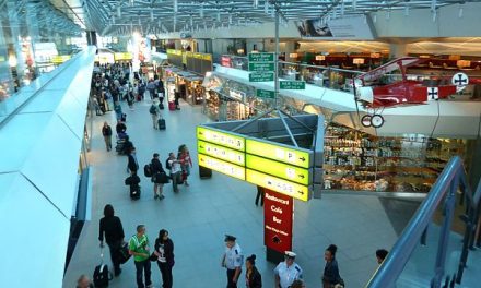 Η Γερμανία επεκτείνει τους ταξιδιωτικούς περιορισμούς σε Βιέννη, Άμστερνταμ και Βουδαπέστη