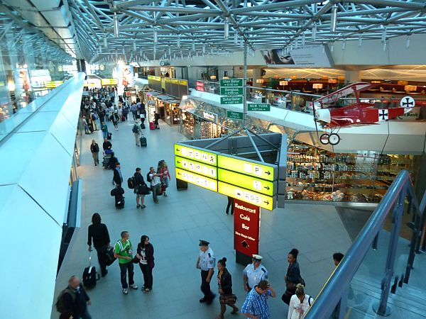 Η Γερμανία επεκτείνει τους ταξιδιωτικούς περιορισμούς σε Βιέννη, Άμστερνταμ και Βουδαπέστη