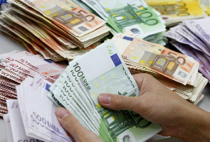 Για νέα απάτη στις συναλλαγές e-banking, προειδοποιεί η Ένωση Ελληνικών Τραπεζών