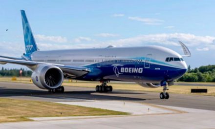 Σε συνεχή πτώση οι παραδόσεις αεροσκαφών της Boeing