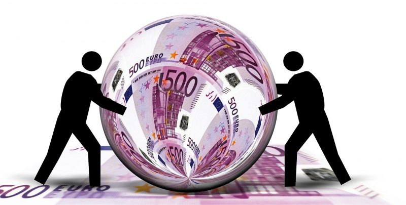 Στις 15 Νοεμβρίου ξεκινούν οι αιτήσεις για την αποζημίωση των 800 ευρώ