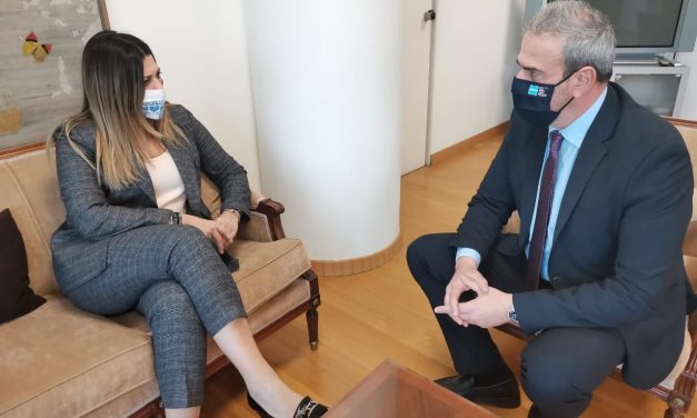 Τη νέα Υφυπουργό Τουρισμού κ. Σοφία Ζαχαράκη υποδέχτηκε σήμερα στον Ελληνικό Οργανισμό Τουρισμού ο Γενικός Γραμματέας κ. Δημήτρης Φραγκάκης.