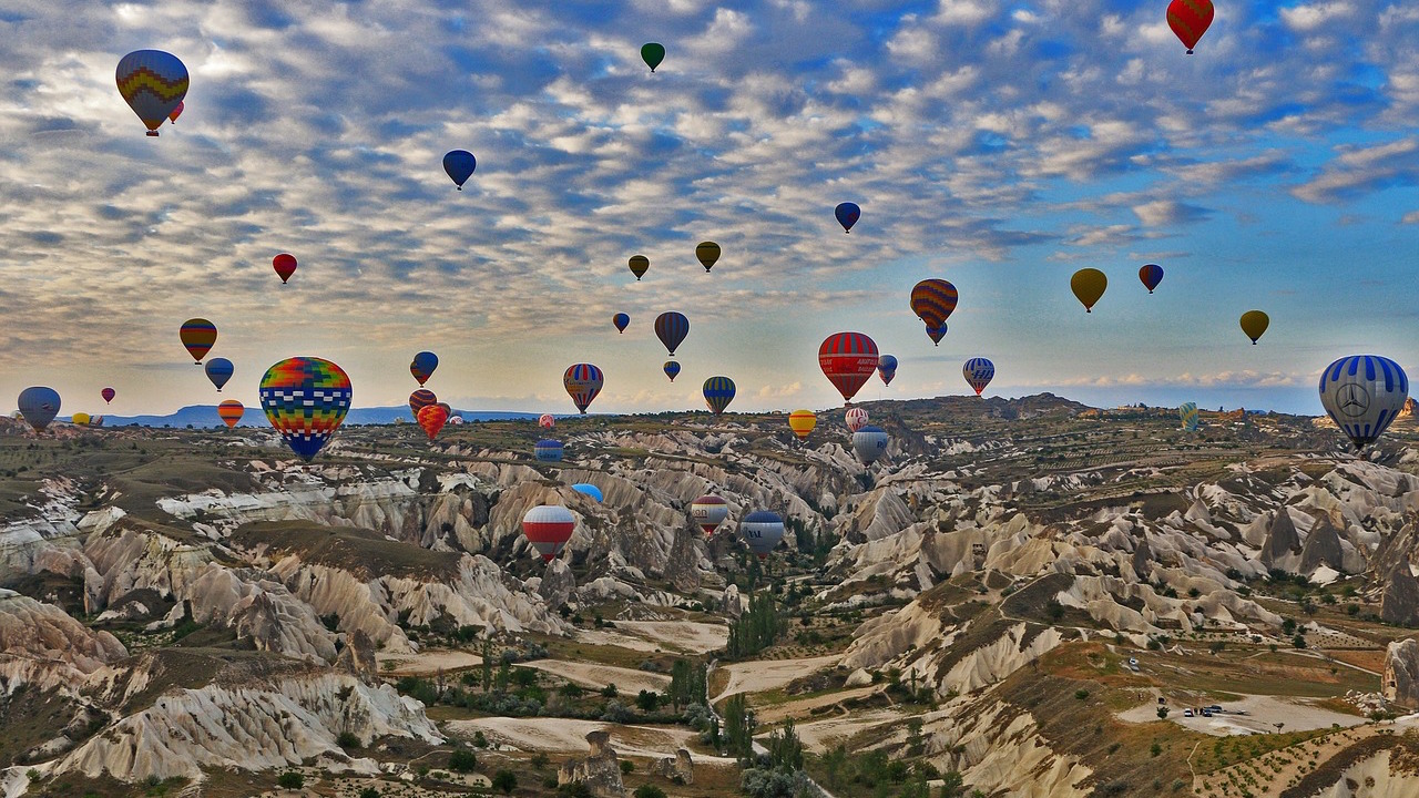 Η πτώση της λίρας δίνει ώθηση στο τουρκικό τουρισμό