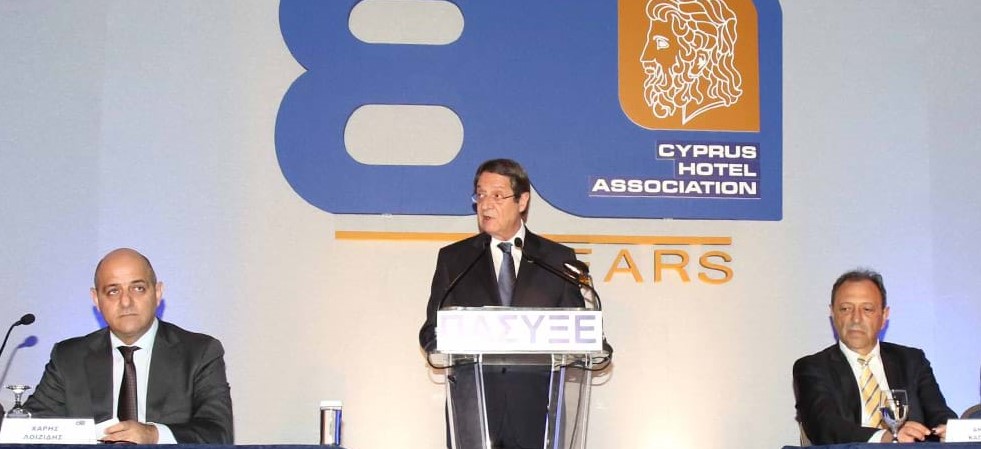 Συνάντηση των ξενοδόχων της Κύπρου με τον Νίκο Αναστασιάδη και υπουργούς για το άνοιγμα του τουρισμού