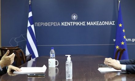 Τα έργα στο Άγιον Όρος και ζητήματα του Απόδημου Ελληνισμού συζήτησαν στη σημερινή συνάντησή τους Α. Τζιτζικώστας και Κ. Βλάσης