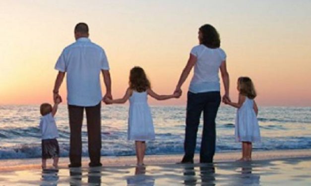 «Παροχή δυνατότητας διακοπών σε τρίτεκνες πολυμελείς οικογένειες»