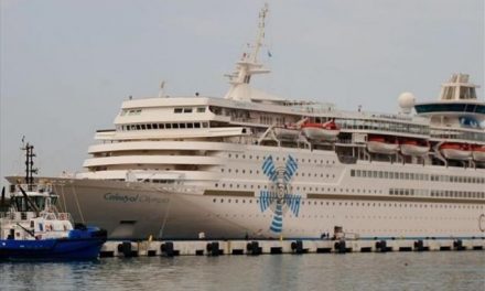 Θεσσαλονίκη: Έδεσε στο λιμάνι το πρώτο κρουαζιερόπλοιο