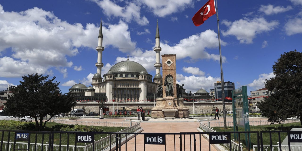 Η Τουρκία θα ζητήσει το άνοιγμα των ταξιδιών από το Ην. Βασίλειο