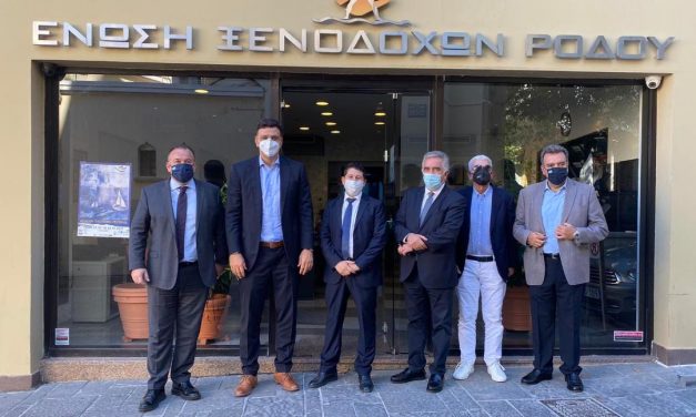 Κικίλιας: Πραγματοποίησε διαδοχικές συσκέψεις εργασίας στη Ρόδο