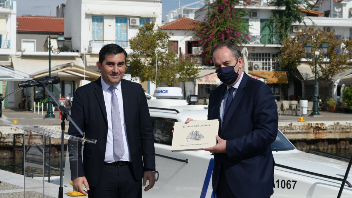 πλακιωτάκης