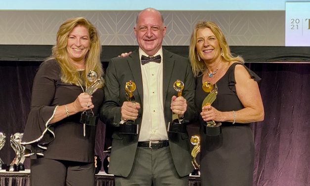 Αμερικανικά Travvy Awards 2021: Η Ελλάδα μεγάλη νικήτρια στα «Όσκαρ του τουρισμού»