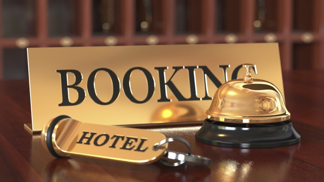 Οι κρατήσεις και τα μερίδια ξενοδοχείων και Airbnb