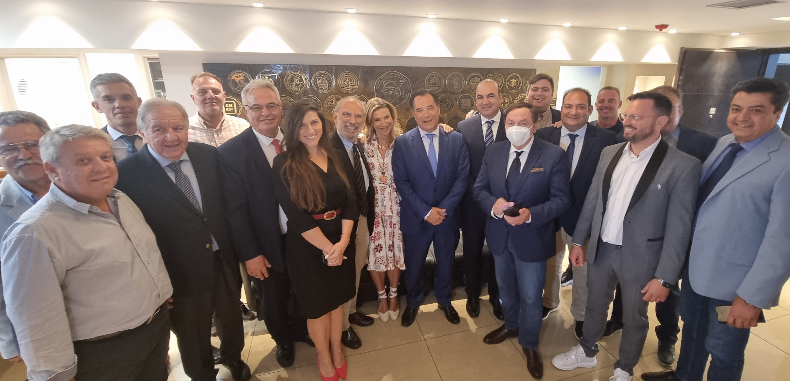 Ιστορική συμφωνία της ΚΕΕΕ και της GEA για τα συγγενικά δικαιώματα