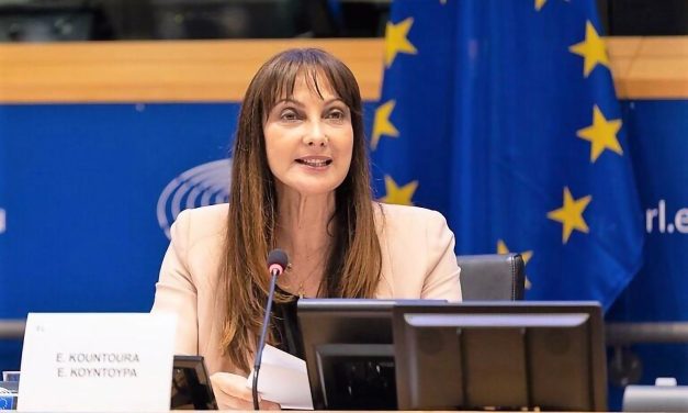 <strong>Κουντουρά σε Βαλεάν: Η Κομισιόν πρέπει να απαντήσει με ειλικρίνεια για τη μη εφαρμογή της ευρωπαϊκής νομοθεσίας  για την ασφάλεια των σιδηροδρόμων και για τις καθυστερήσεις ολοκλήρωσης του ETCS στην Ελλάδα</strong>