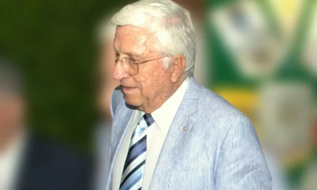 Το Δ.Σ. της ΕΝΩΣΗΣ ΞΕΝΟΔΟΧΕΙΩΝ ΗΡΑΚΛΕΙΟΥ  επί τη αγγελία του θανάτου του αγαπητού  συναδέλφου  , <strong>ΣΤΕΛΙΟΥ ΓΙΑΝΝΙΚΑΚΗ</strong>