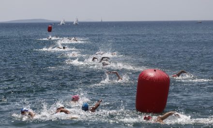<strong>Εκατοντάδες κολυμβητές στον Πειραιά για τους αγώνες OpenWater</strong>