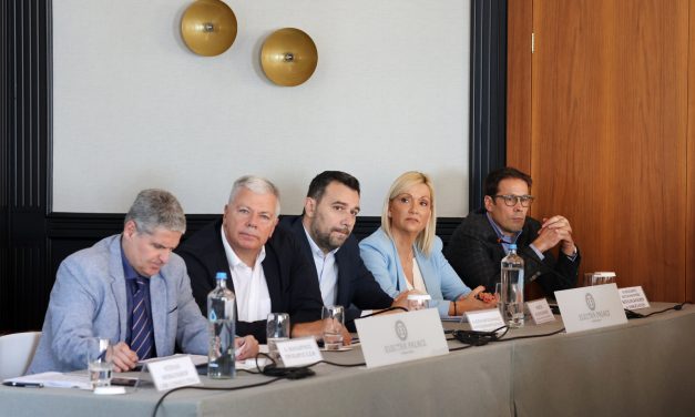 ΕΞΘ ΓΙΑ ΠΑΡΟΥΣΙΑΣΗ ΕΡΕΥΝΑΣ ΠΡΟΦΙΛ & ΙΚΑΝΟΠΟΙΗΣΗΣ ΤΟΥΡΙΣΤΩΝ ΚΑΙ ΑΠΟΔΟΣΗΣ ΞΕΝΟΔΟΧΕΙΩΝ ΤΗΣ ΘΕΣΣΑΛΟΝΙΚΗΣ
