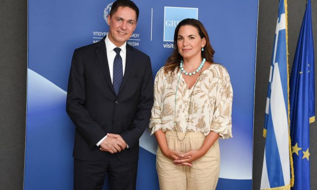 Την Yπουργό Τουρισμού, κυρία Όλγα Κεφαλογιάννη επισκέφθηκε σήμερα ο Πολωνός Πρέσβης, κ. Artur Lompart.