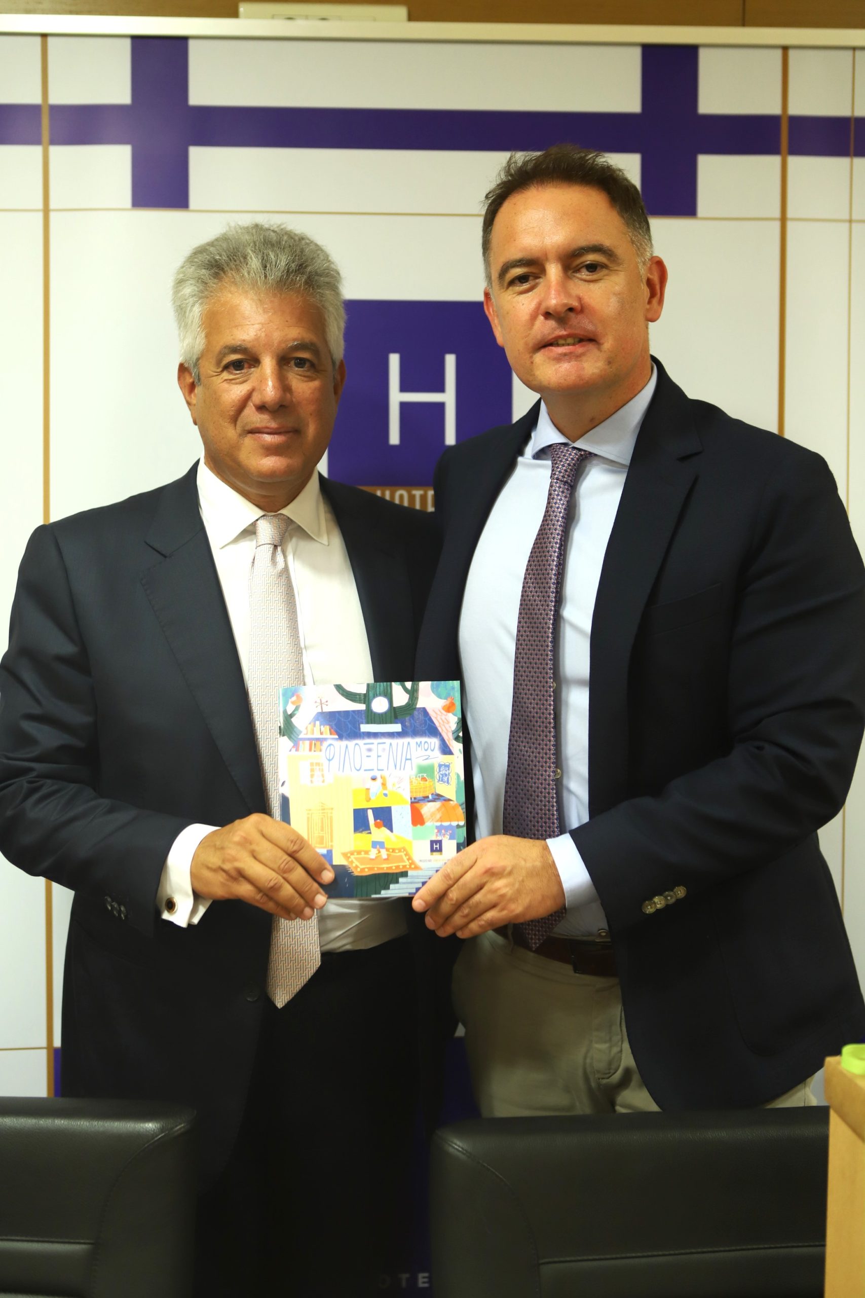Ενισχύονται έτι περαιτέρω οι δεσμοί των ξενοδόχων της Ελλάδος και της Κύπρου.