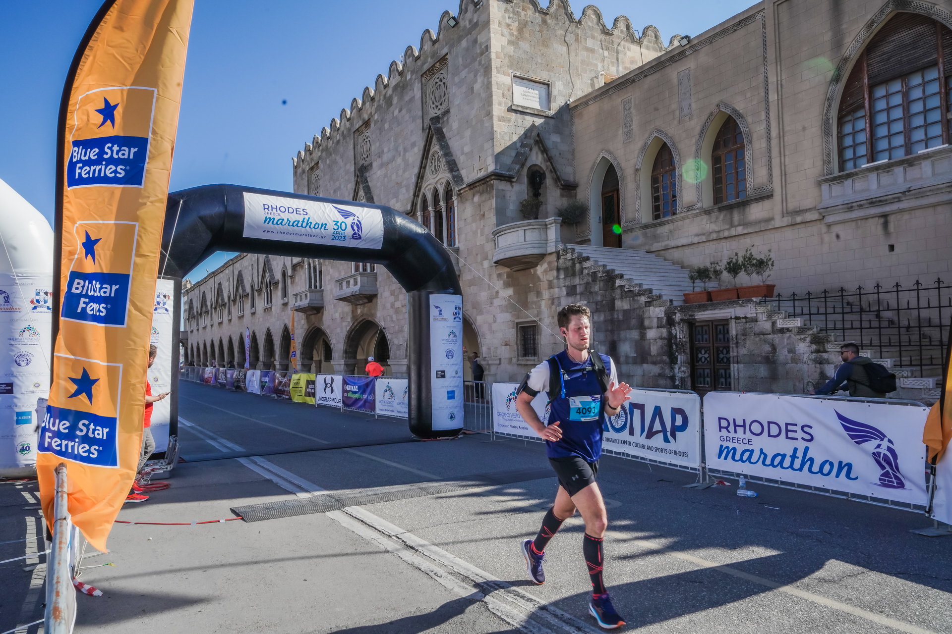Χορηγός Θαλάσσιων Μεταφορών του 10ου TUI Rhodes Marathon η Blue Star Ferries