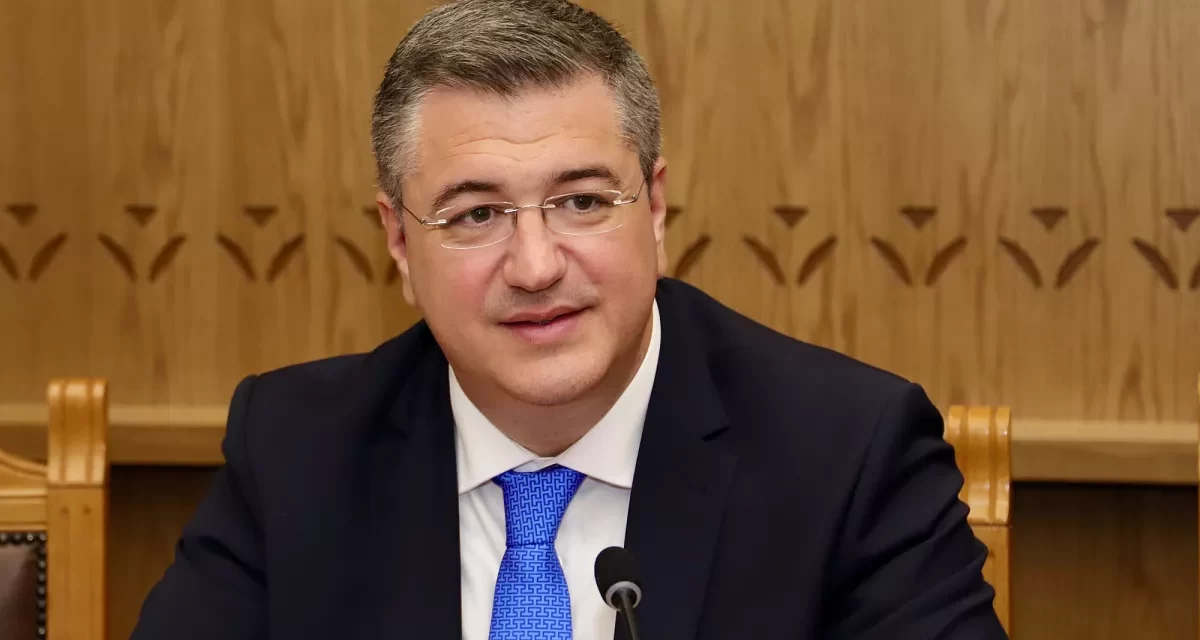 <strong>Επίσκεψη του Επιτρόπου Βιώσιμων Μεταφορών και Τουρισμού Απόστολου Τζιτζικώστα στη Ρόδο και το Καστελλόριζο για την Ημέρα της Ευρώπης</strong>