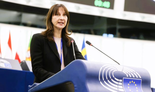 <strong>Έλενα Κουντουρά στην Ολομέλεια:Να ενισχυθούν οι χρηματοδοτήσεις της  Πολιτική Συνοχής στον προϋπολογισμό της ΕΕ 2028-2034  και να στηριχθούν μικρότερα νησιά και απομακρυσμένες περιοχές</strong>